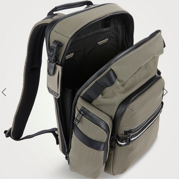 Tumi Navigation Backpack - Picture 3 of 13